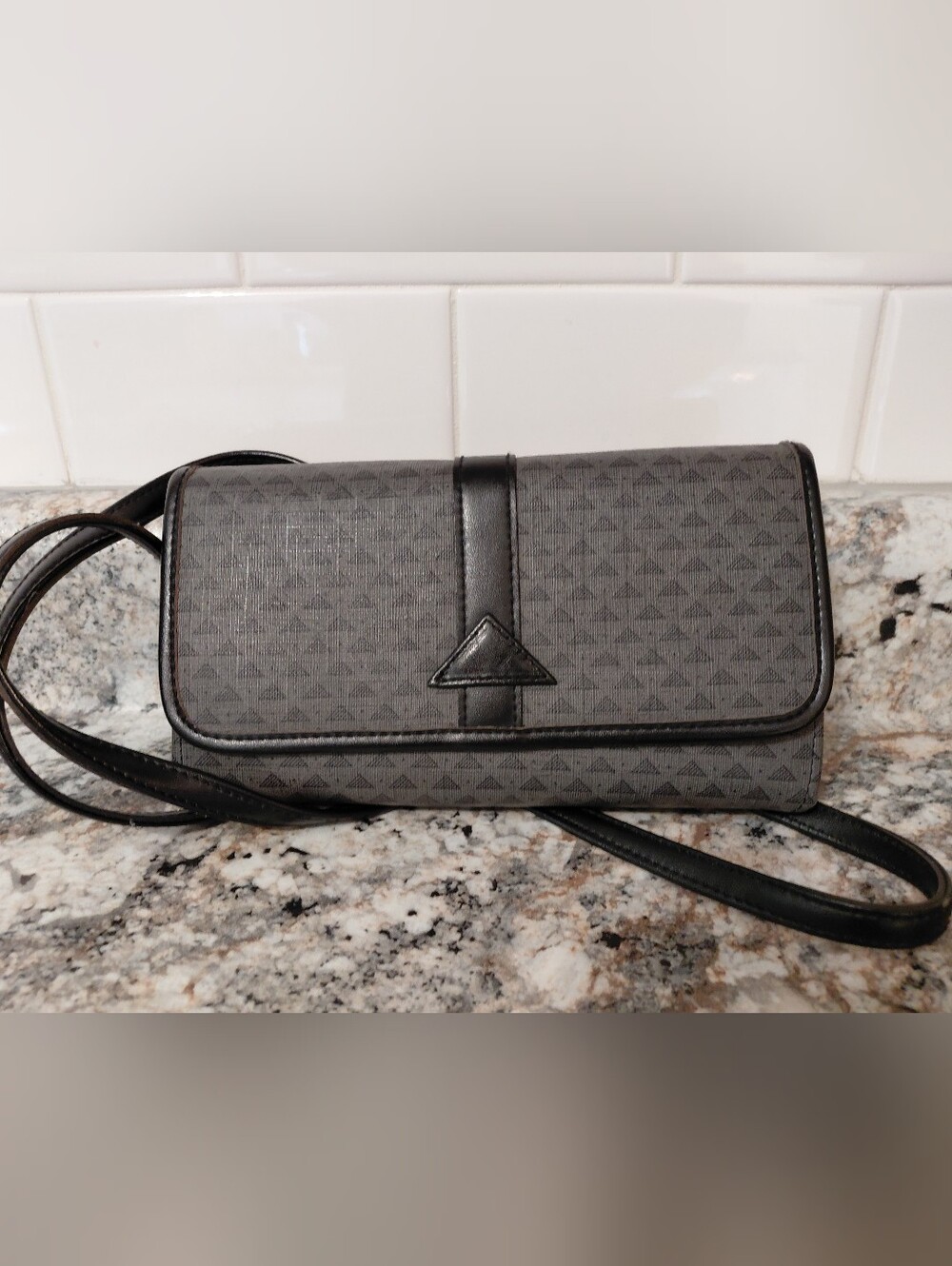 Vintage Liz Claiborne Signature Black Gray Crossbody Wallet Bag
